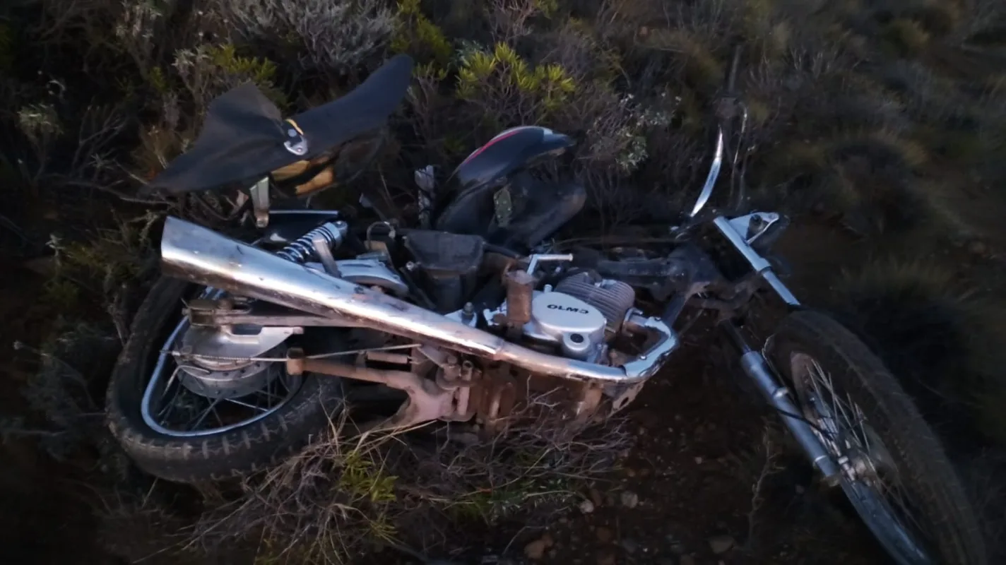 Santa Cruz: el grave estado de salud del policía embestido por un auto, qué habrían encontrado en el vehículo y el pedido por cadena de oración