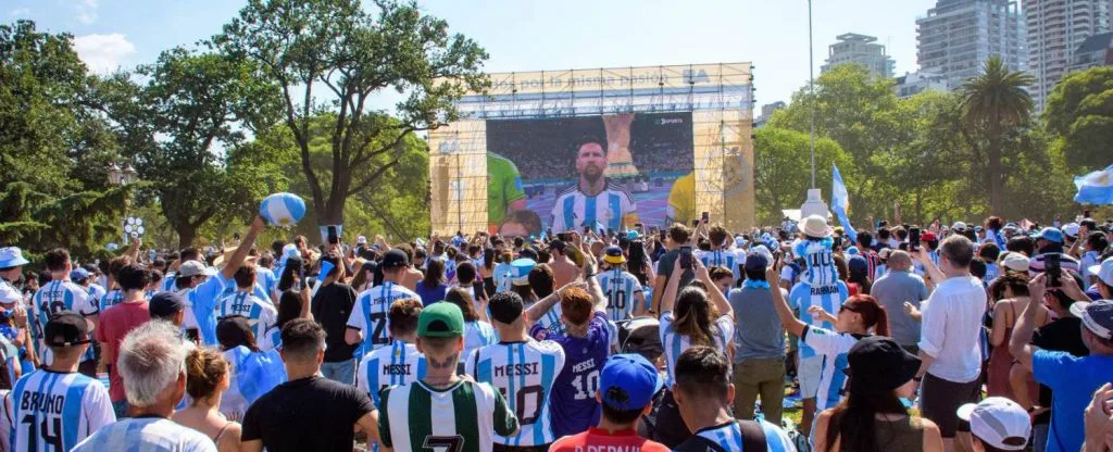 Fútbol y comida en CABA
