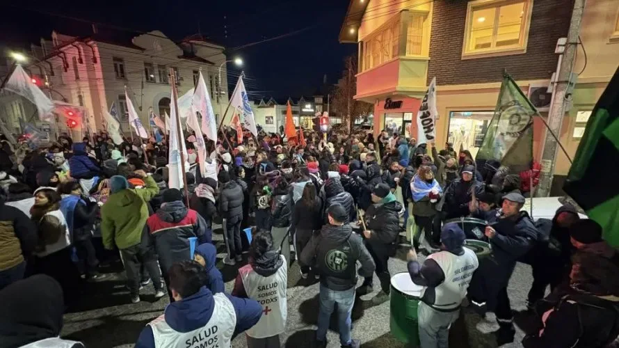 Protestas en Santa Cruz: reclaman aumentos