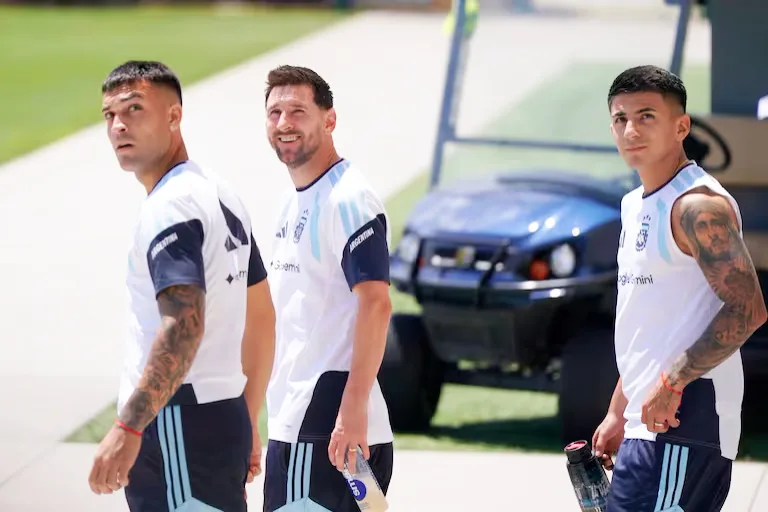 Messi salió a entrenar tras el comunicado de su familia